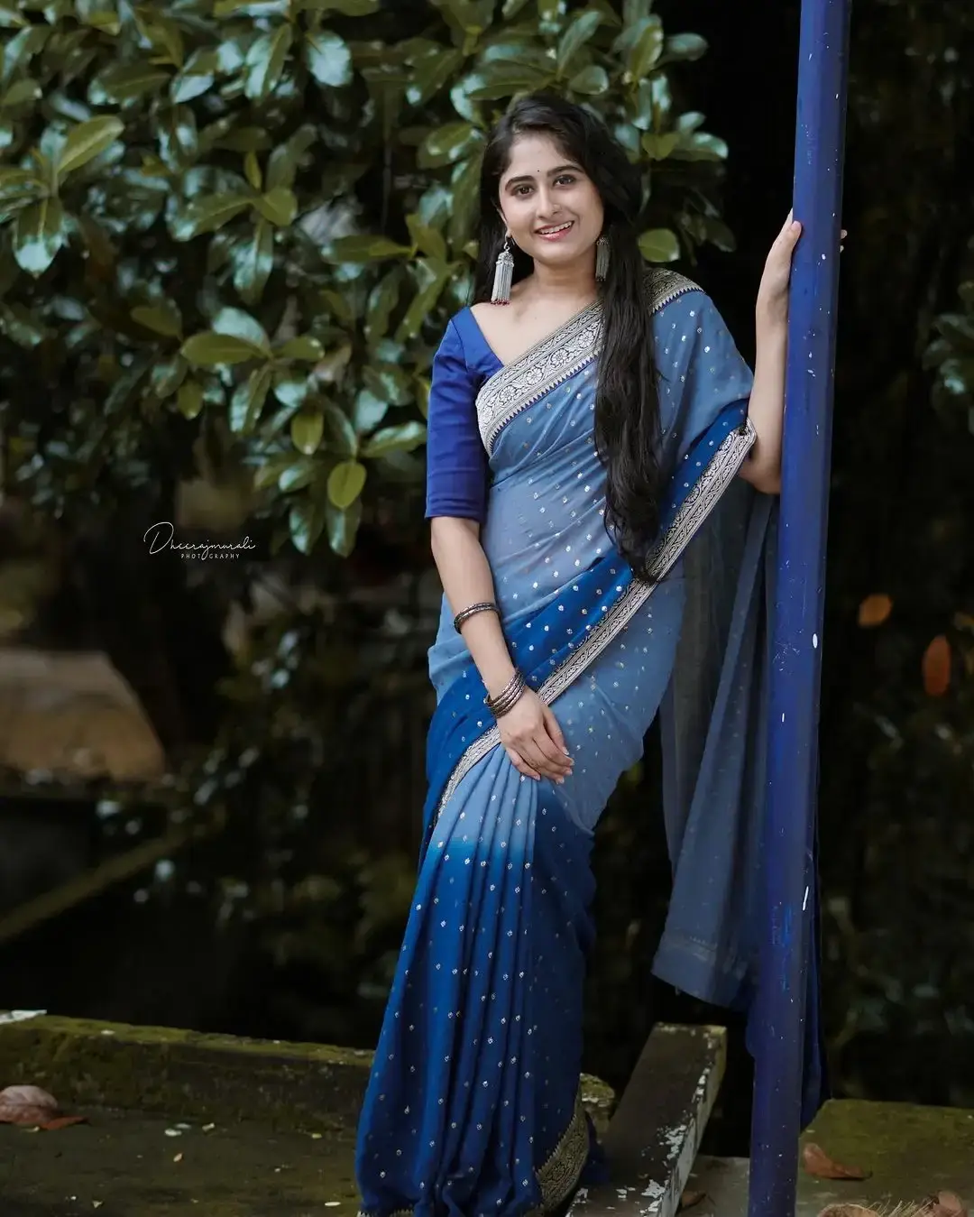 INDIAN TV ACTRESS KRISHNA PRIYA NAIR IN BLUE SAREE 1